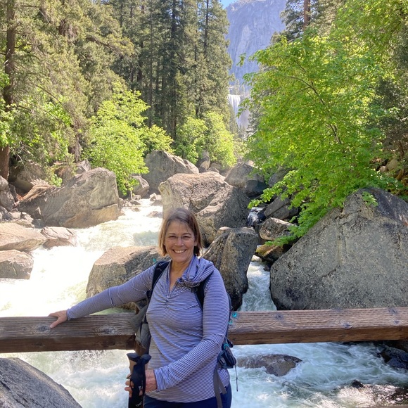 Meet your Posher, Lisa - Picture 7 of 10